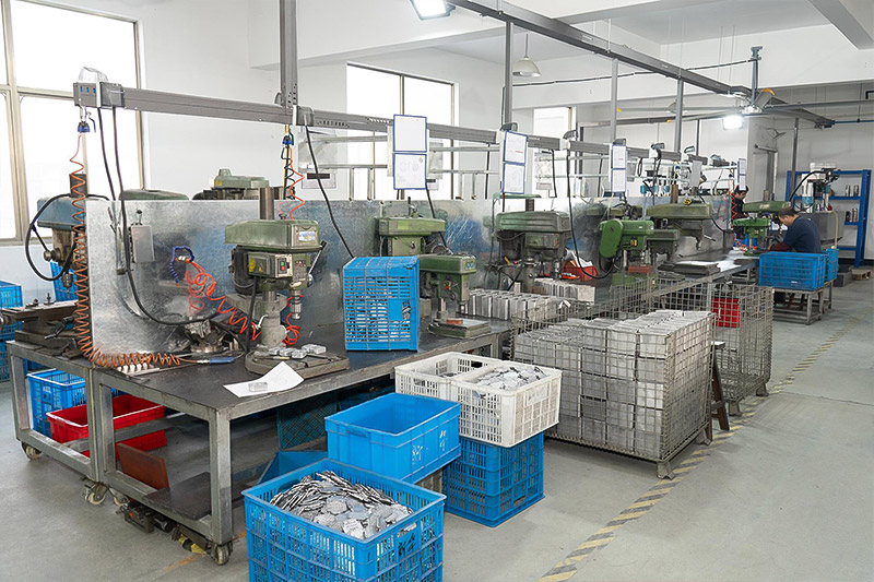 Xưởng gia công máy